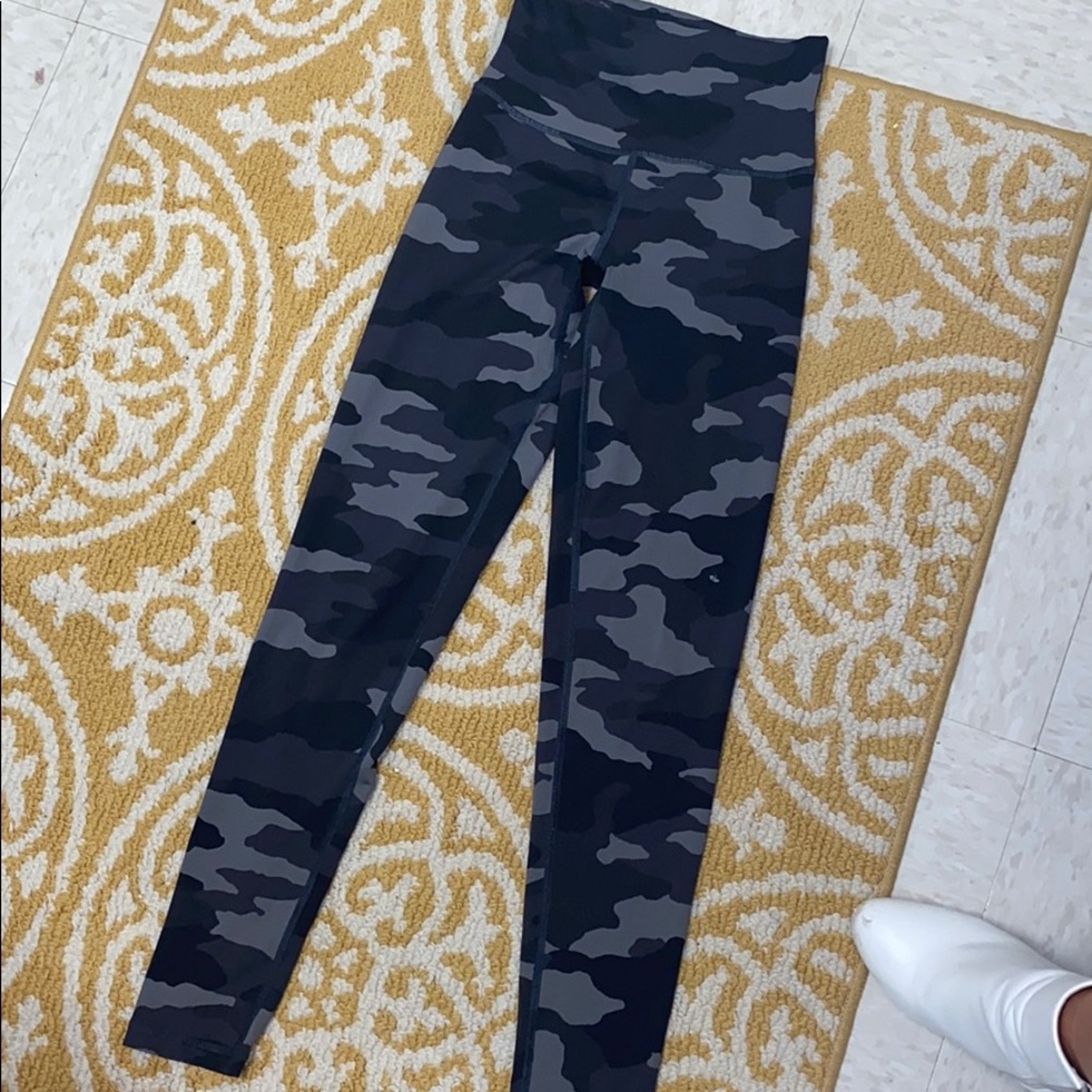 Aerie camo leggings